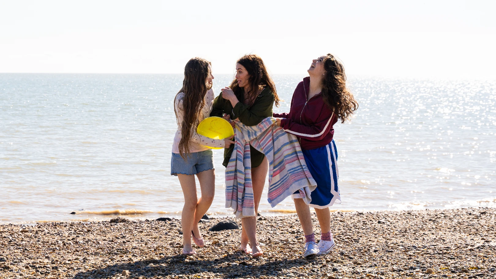 Linda, Ali & Max embrace the freedom of the British seaside