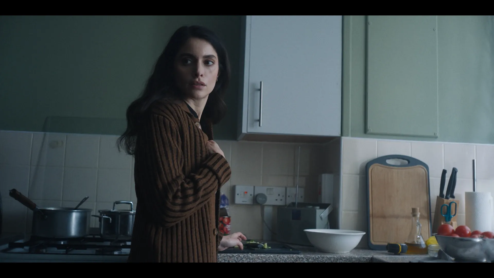 Raha Rahbari as Layla in In the Clouds film by Alexandra Bahíyyih Wain