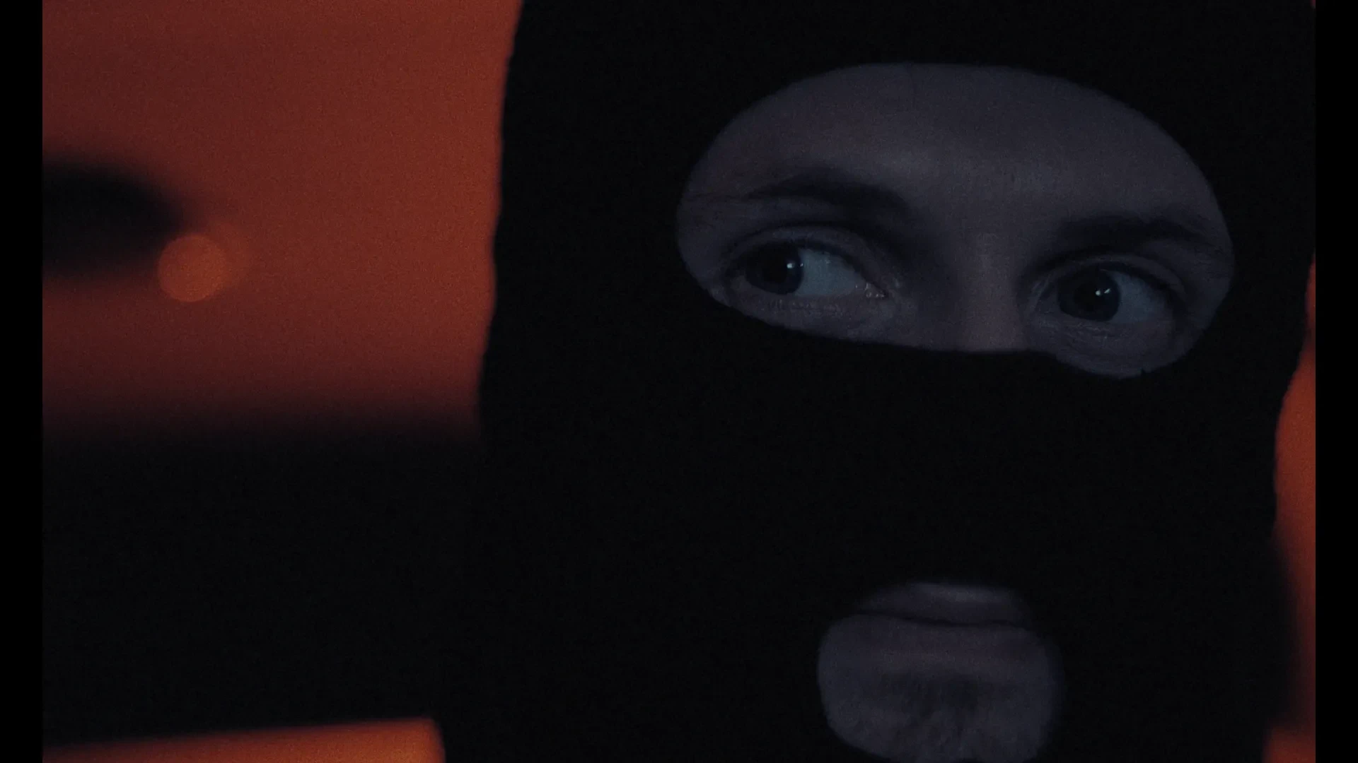 Ryan Gilmartin as Dean