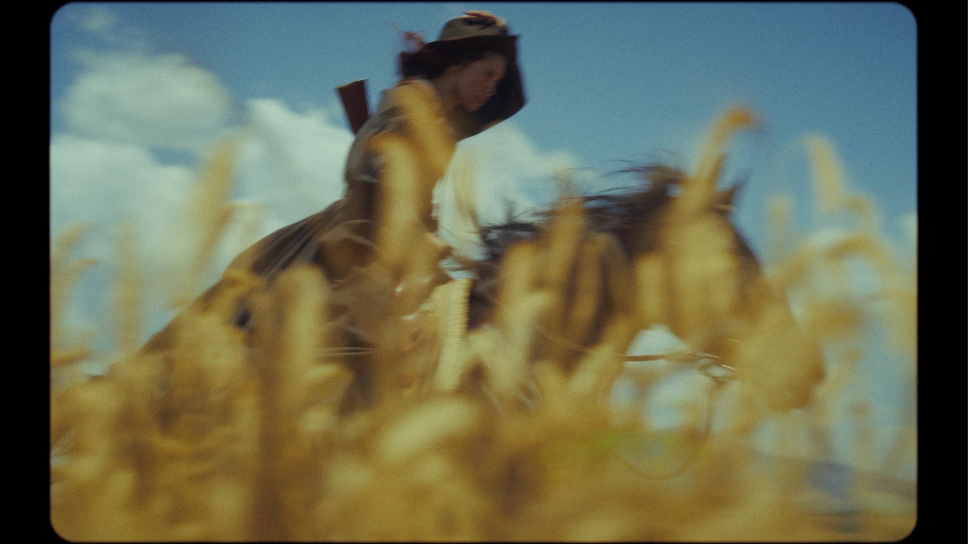 A brigantessa riding through the badlands of Basilicata, Southern Italy.