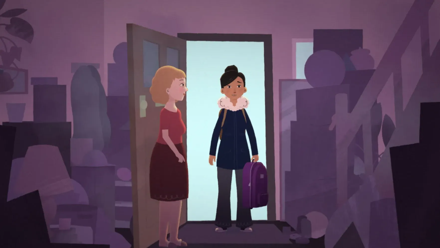 A young woman enters the house, her mother stands at the door - the hallway is full of clutter